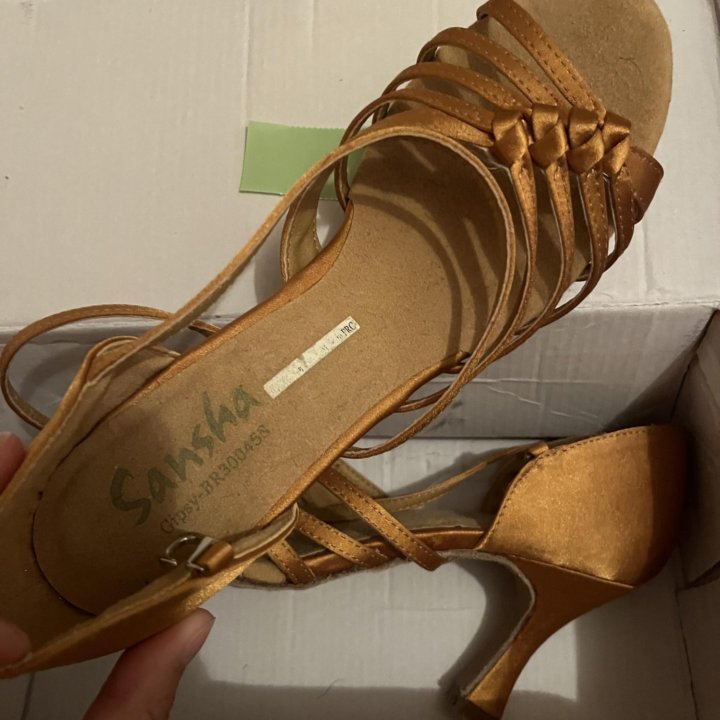 Туфли бальные