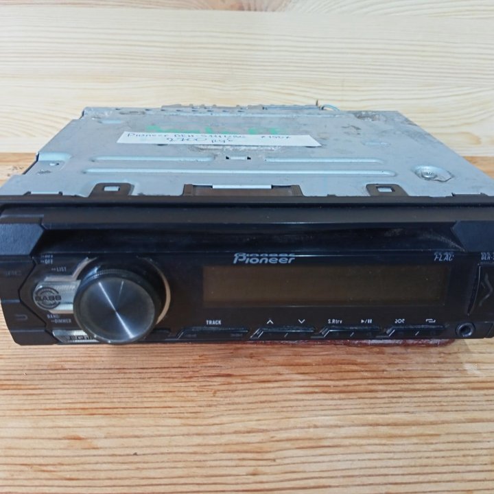 Магнитола Pioneer DEH-S111UBG