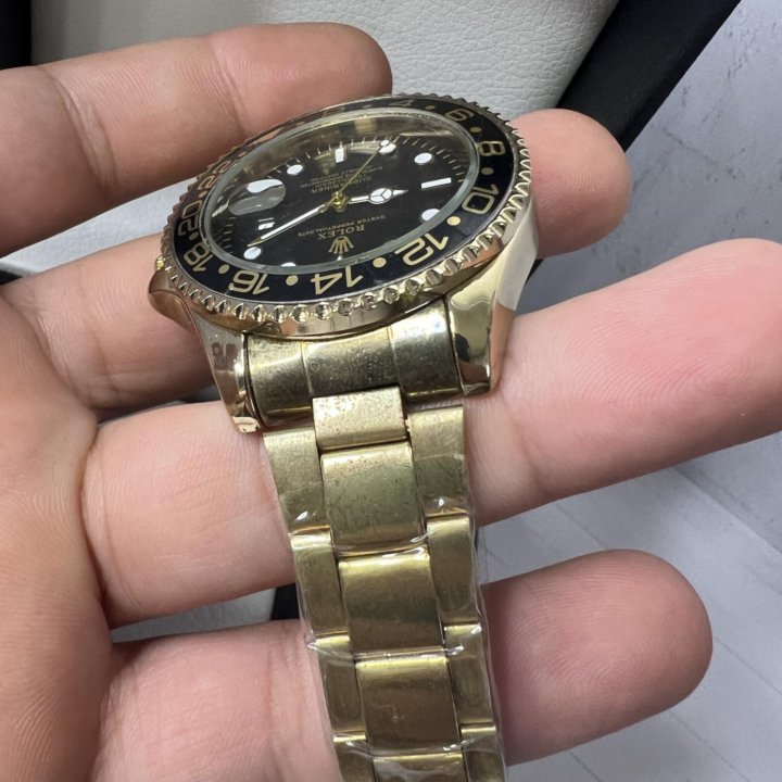 Мужские наручные часы Rolex ( есть потертости)