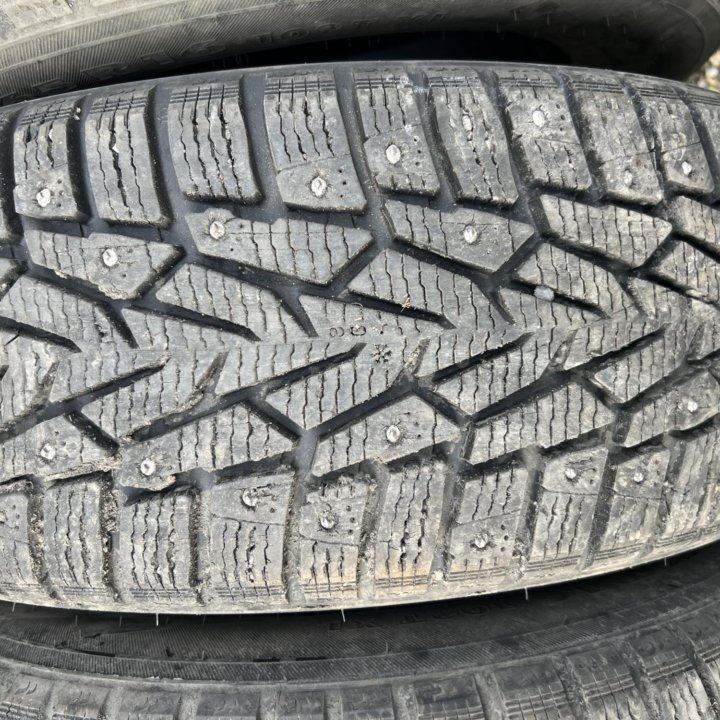 Резина 215/65 R16 Nokian