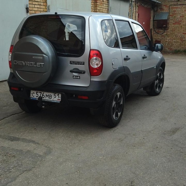 Chevrolet Niva, 2011