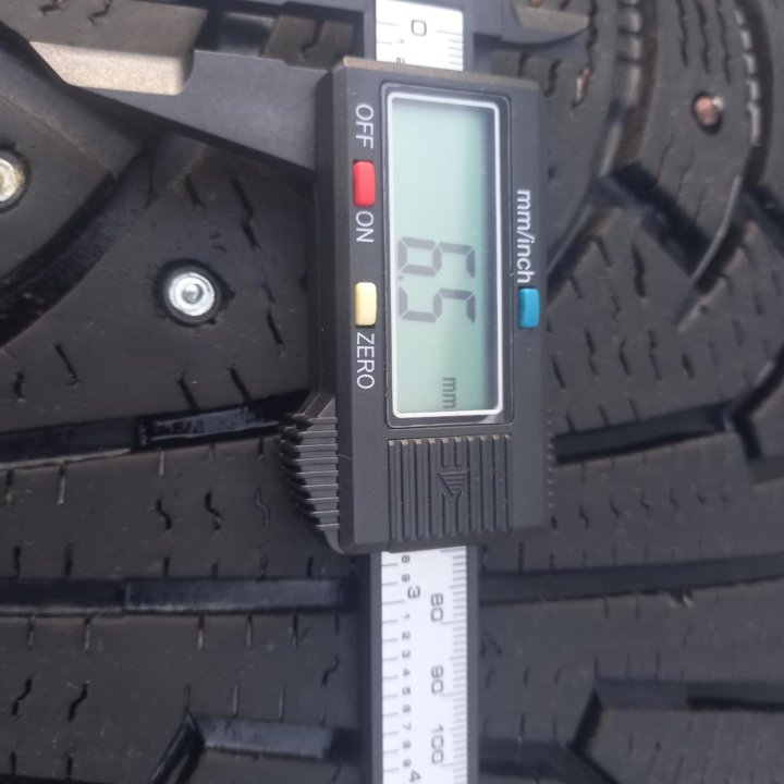 Nokian tyres hakkapeliitta,275/65 R17 2шт б/у