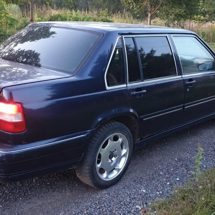 Volvo S90, 1998