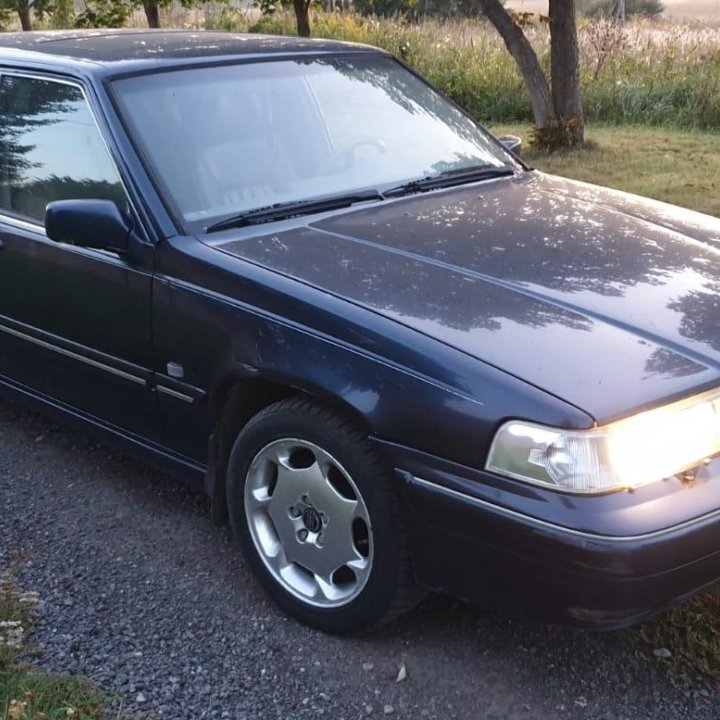 Volvo S90, 1998