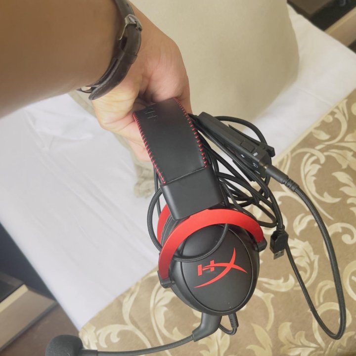 наушники HyperX2