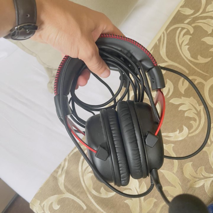 наушники HyperX2