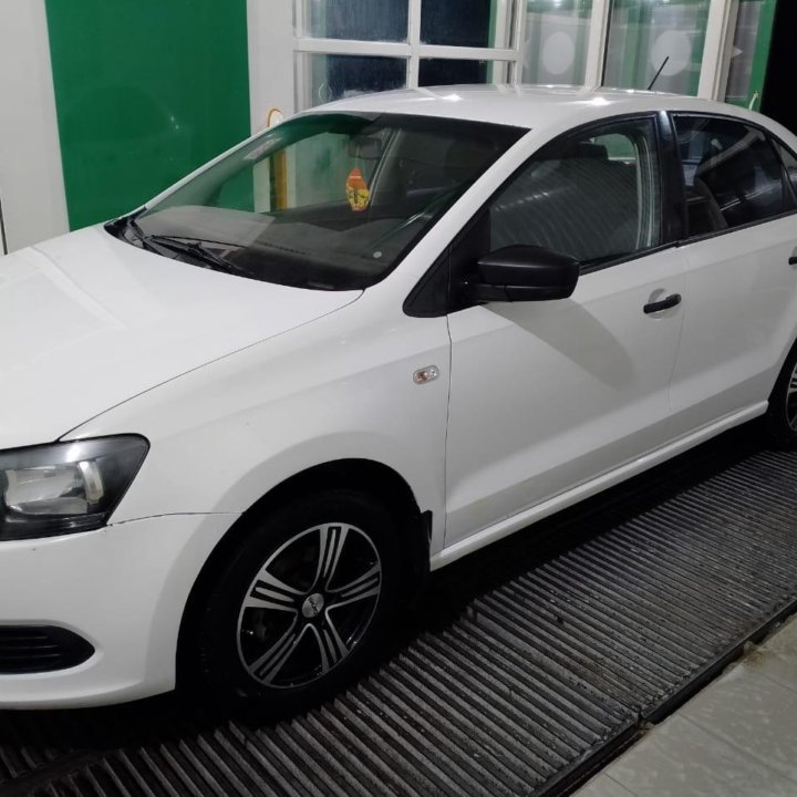 Volkswagen Polo, 2013