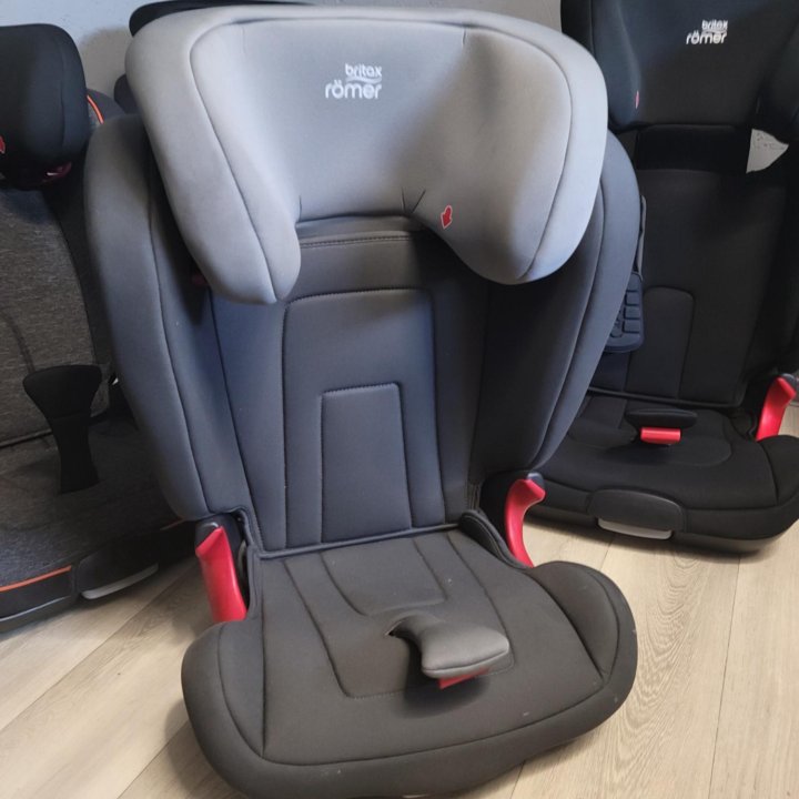 Детское автокресло Britax Roemer Kidfix2 S Cosmos