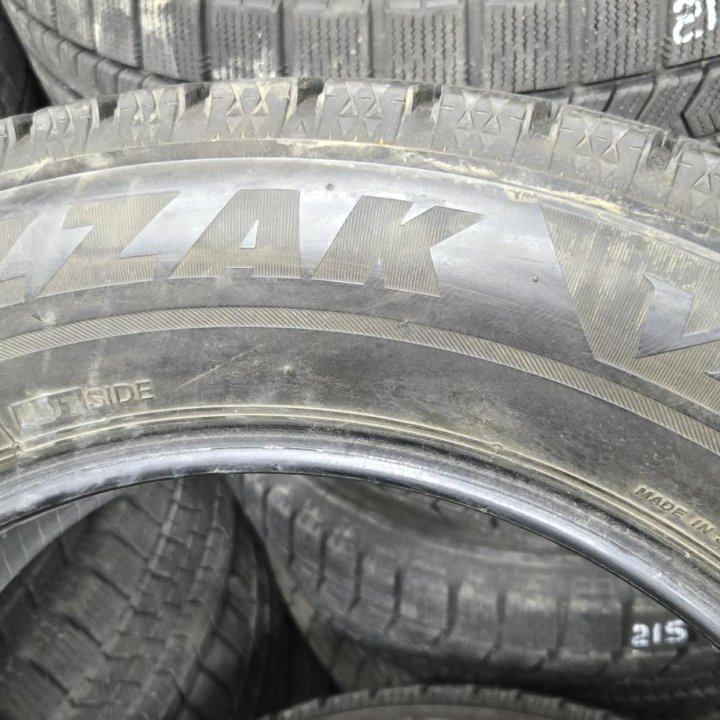 205/60/16 Bridgestone VRX2 (2018 год).