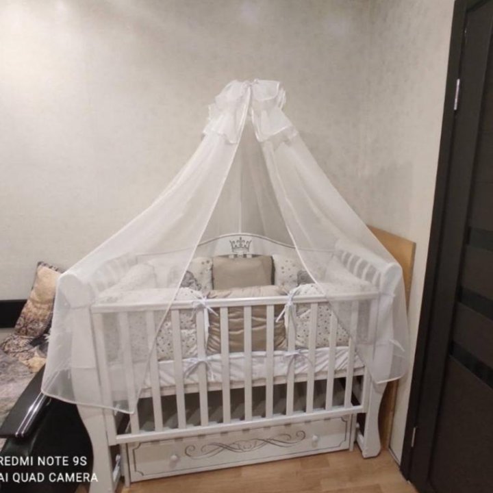 Детская кроватка