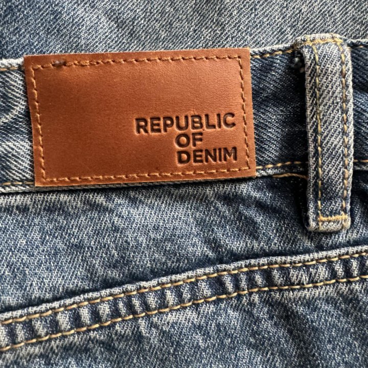 Джинсы Carrot Republic of Denim