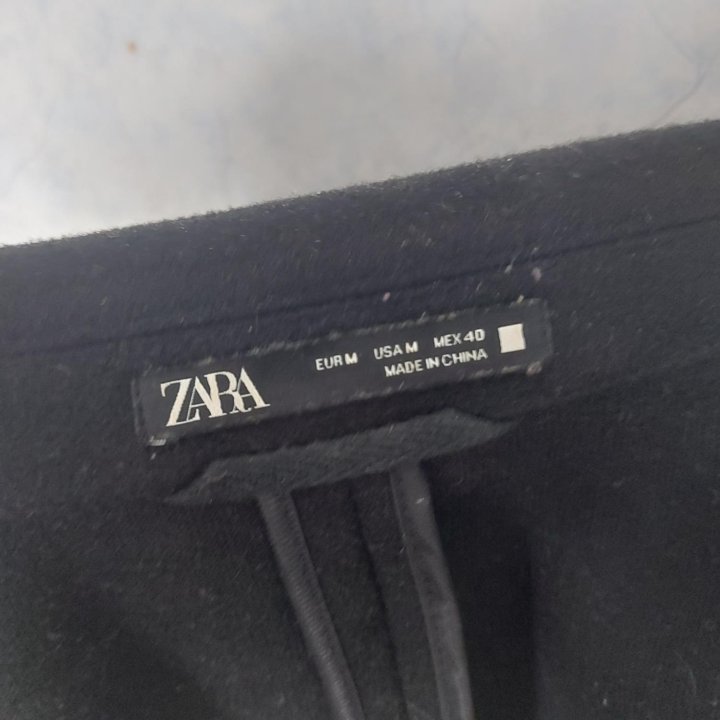 Пальто мужское Zara