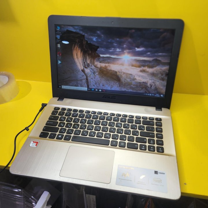 Ноутбук Asus X441B