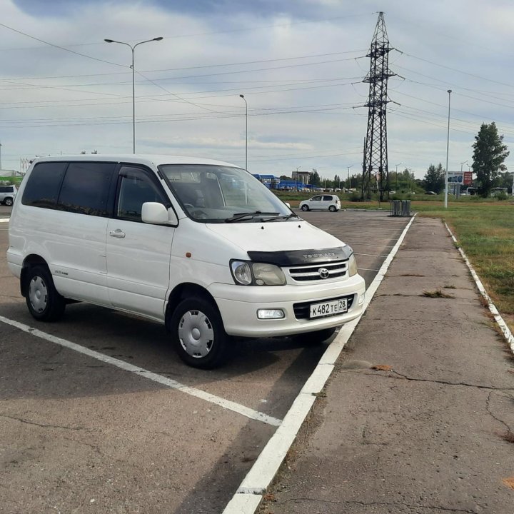 Toyota Town Ace, 2000