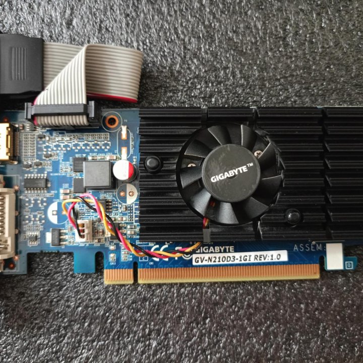 GIGABYTE NVIDIA GeForce 210 GV-N210D3-1GI 1ГБ DDR3