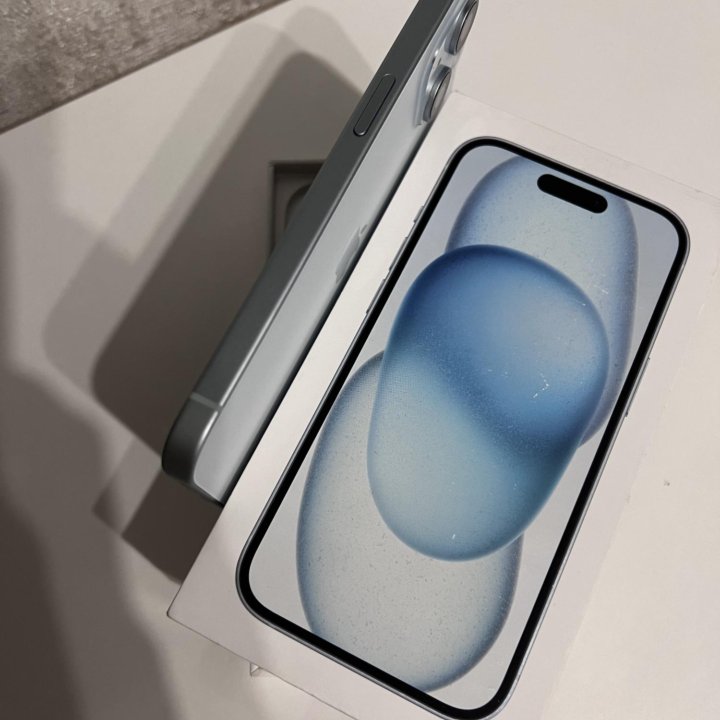 Apple iPhone 15 256gb blue