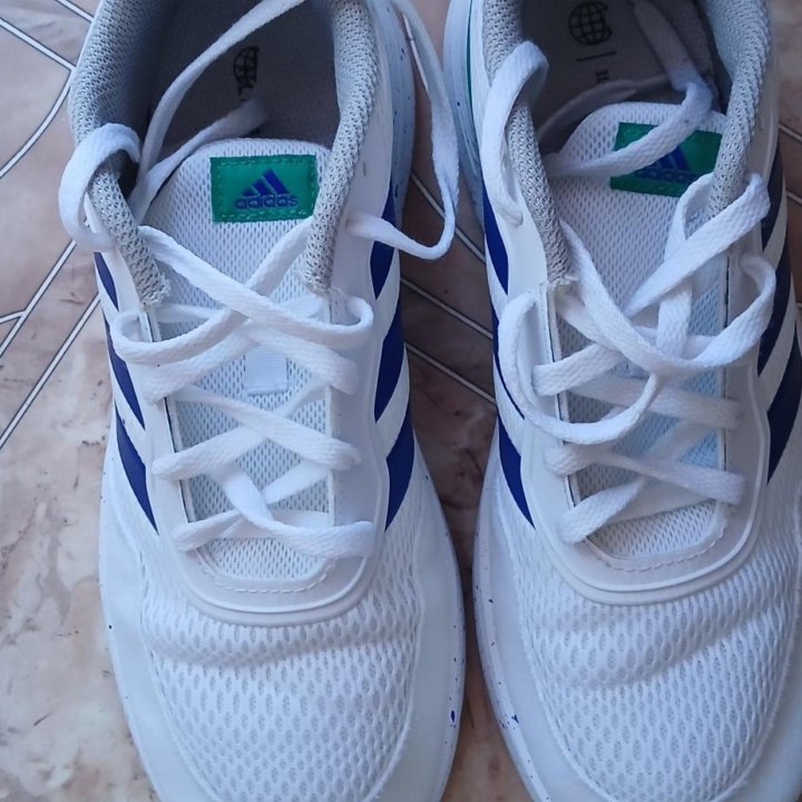 Кроссовки Adidas р 40