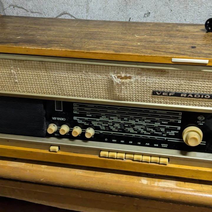 Радиола VEF Radio 1966 г. с паспортом