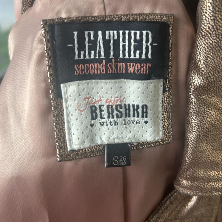 Куртка натуральная кожа Bershka р.S