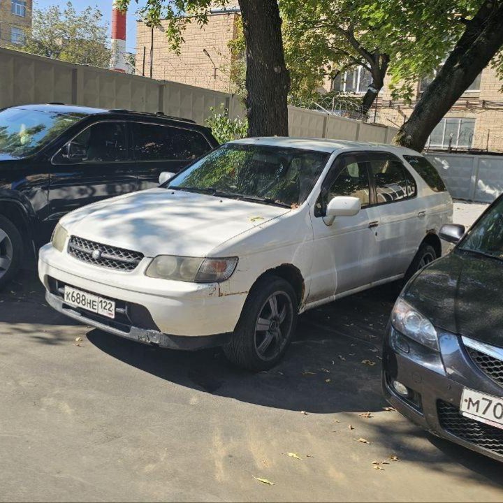 Nissan R'nessa, 2000