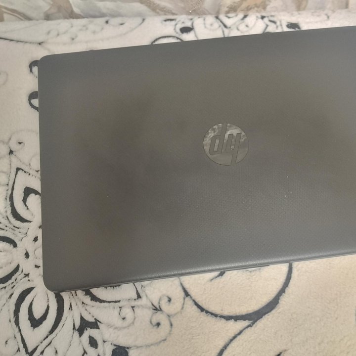 Игровой Ноутбук HP Laptop 15s-fg2xx