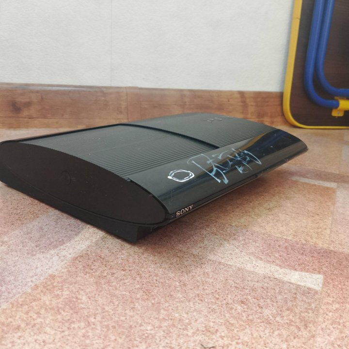 PlayStation 3 superslim