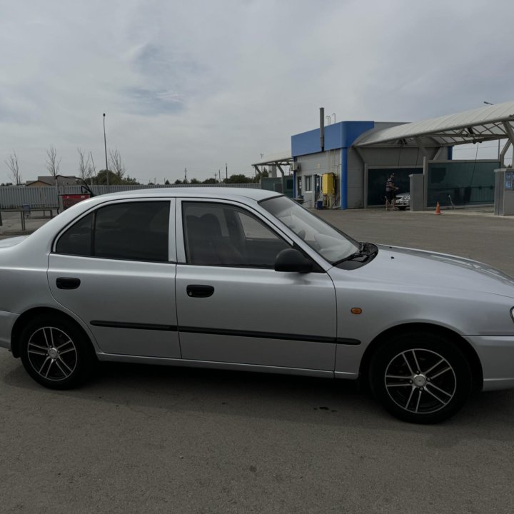 Hyundai Accent, 2006