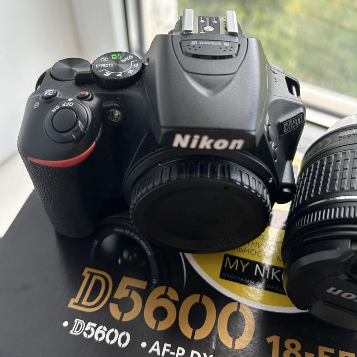 Nikon D5600 Kit AF-P DX 18-55mm F/3.5-5.6G VR