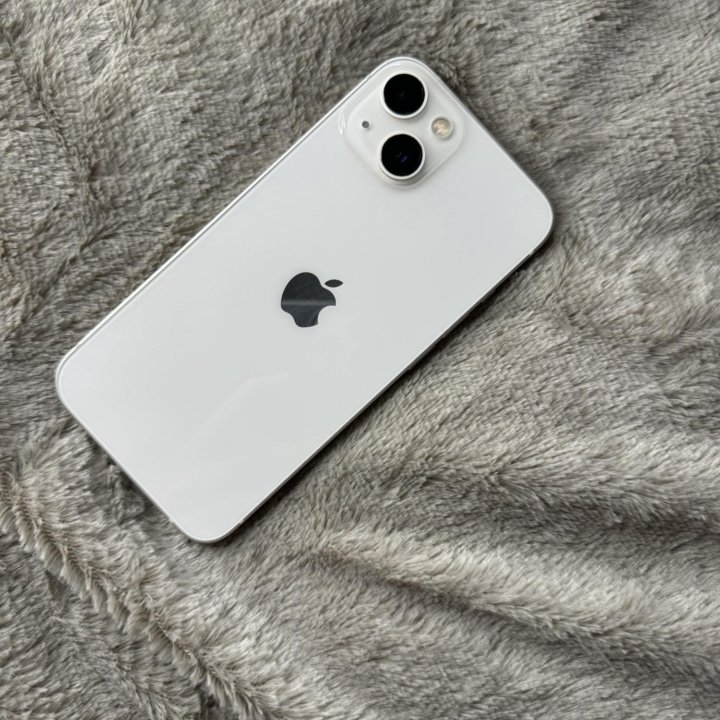 iPhone 13 128 Гб Белый