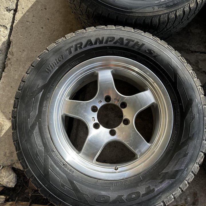 Колеса 265/65R17 Toyo