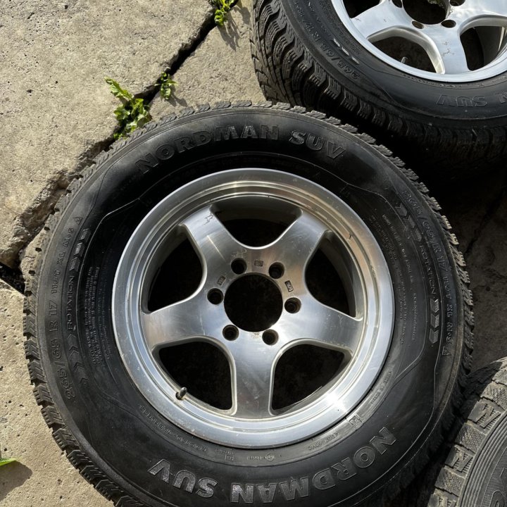 Колеса 265/65R17 Toyo