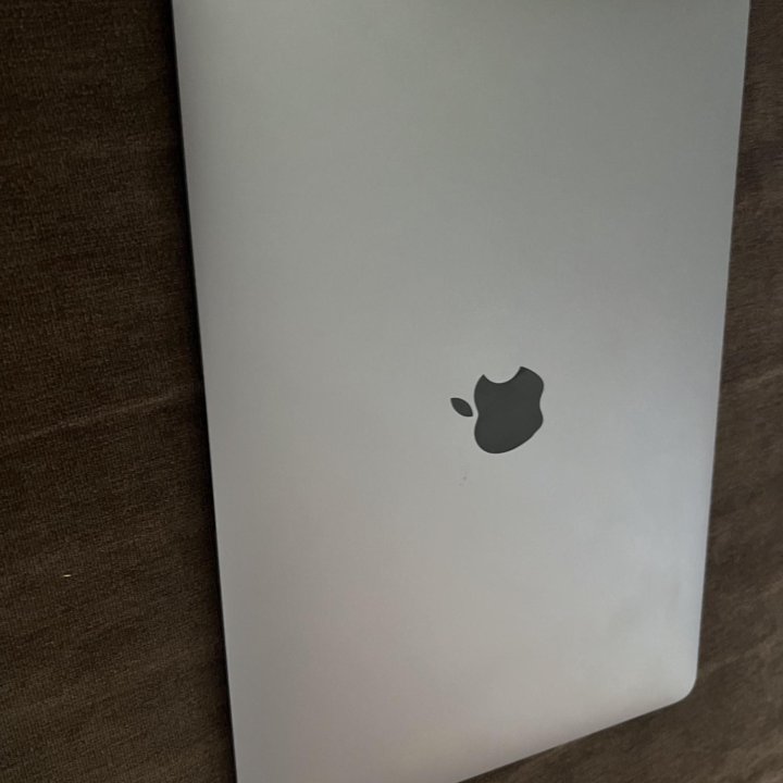 MacBook Air 13 m1 256