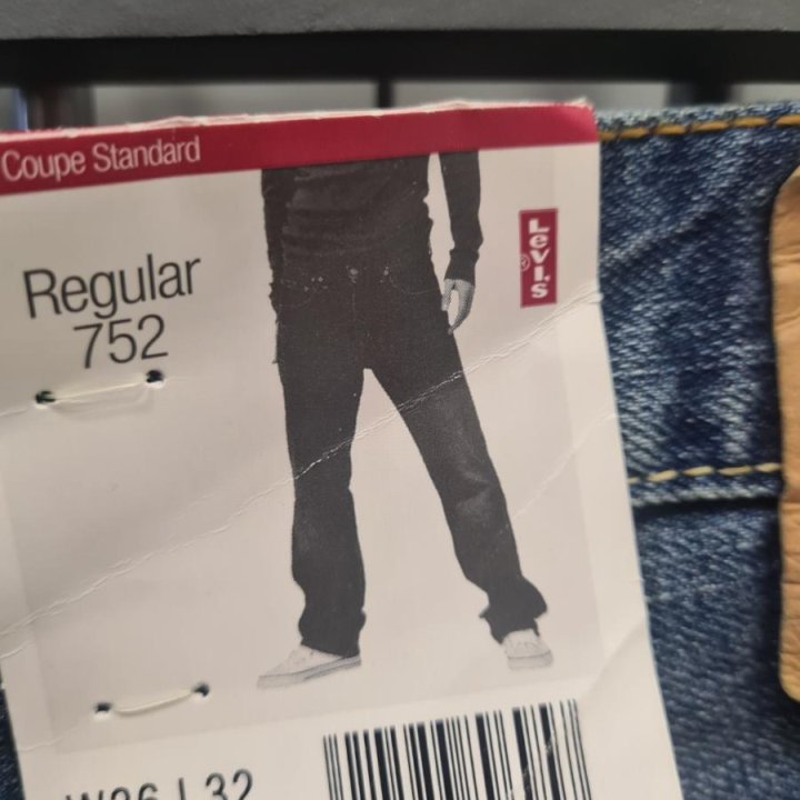 Джинсы Levi Strauss