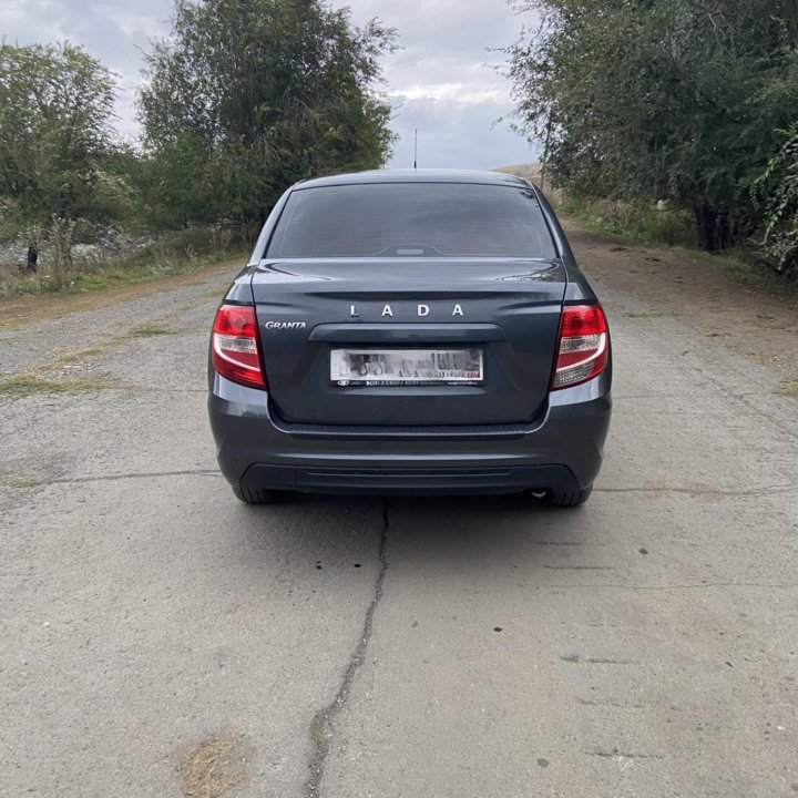 ВАЗ (Lada) Granta, 2022