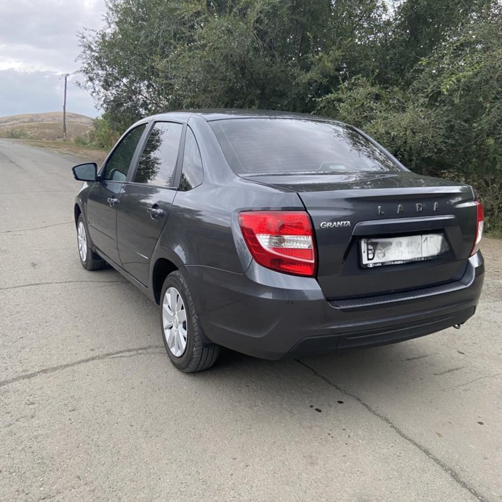 ВАЗ (Lada) Granta, 2022