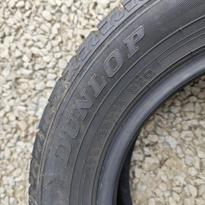 Зимние шины 175/65 R14 Dunlop Japan