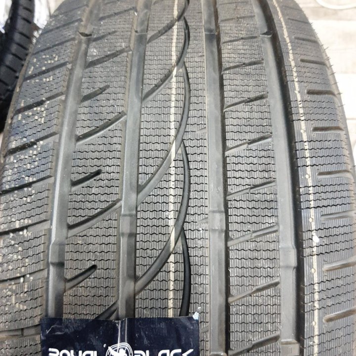 245/45 R18 Royal Black Royal Winter