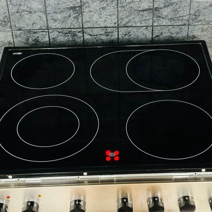 Духовой шкаф+варочная панель ZANUSSI