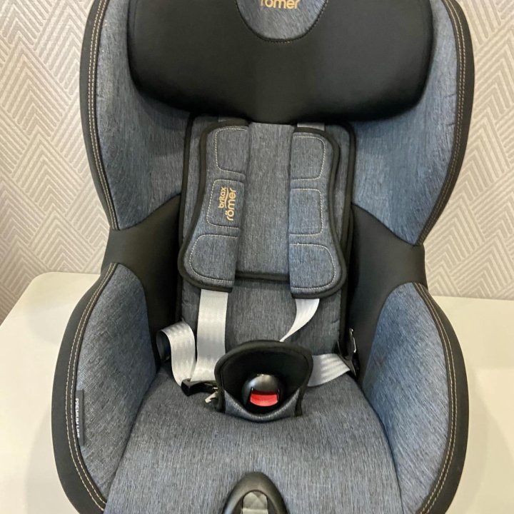 Автокресло Britax Roemer