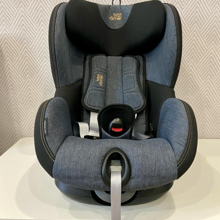 Автокресло Britax Roemer