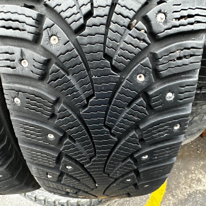 195/65/15 зима, шипы Bridgestone Noranza 2 EVO