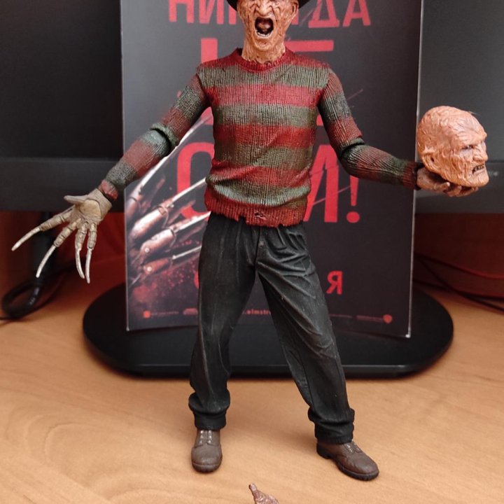 Neca Freddy Krueger / A Nightmare On Elm Street 2