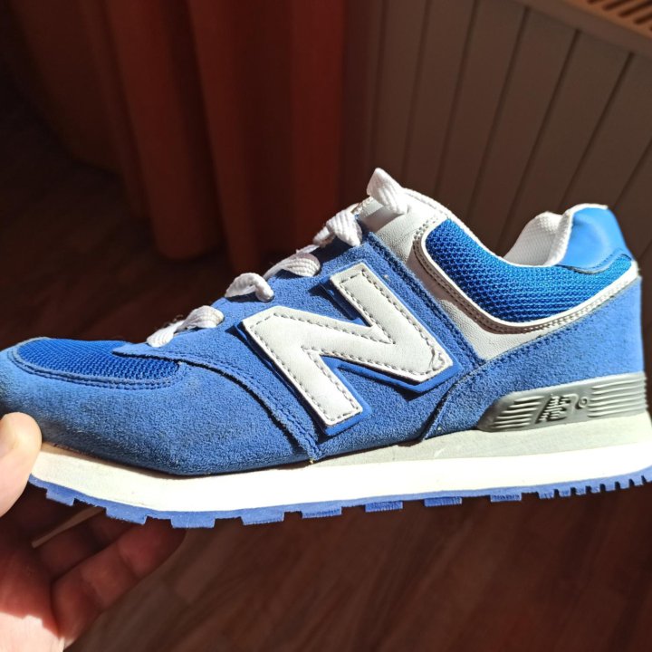 Кроссовки New Balance .