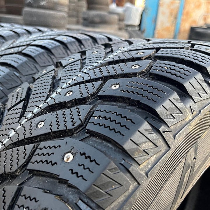 Зима Toyo 205/65 R16 Диски 5x105 D56.6 Cruze Astra