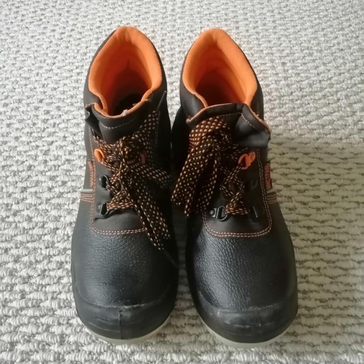 Ботинки 39р.