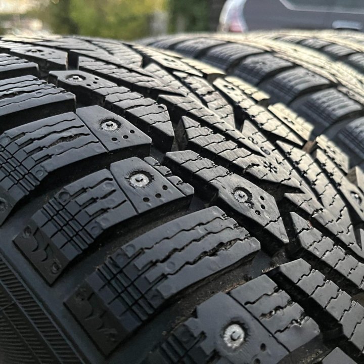 Зима Ikon Nordman 7 SUV 215/60 R17 100T 1 мес