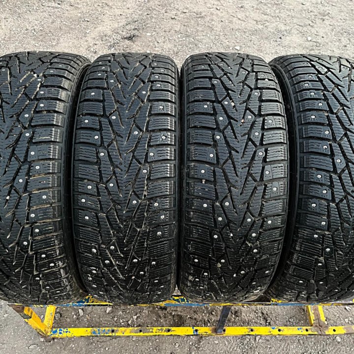 Зима Ikon Nordman 7 SUV 215/60 R17 100T 1 мес