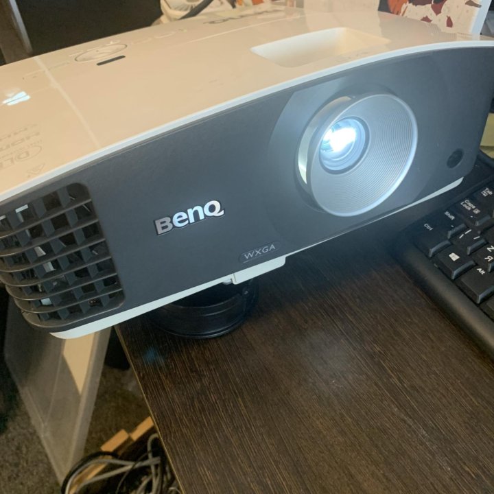 Проектор BenQ MW705