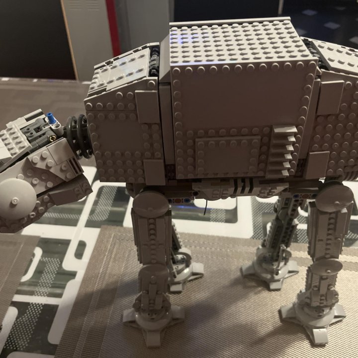 Лего шагоход AT-AT