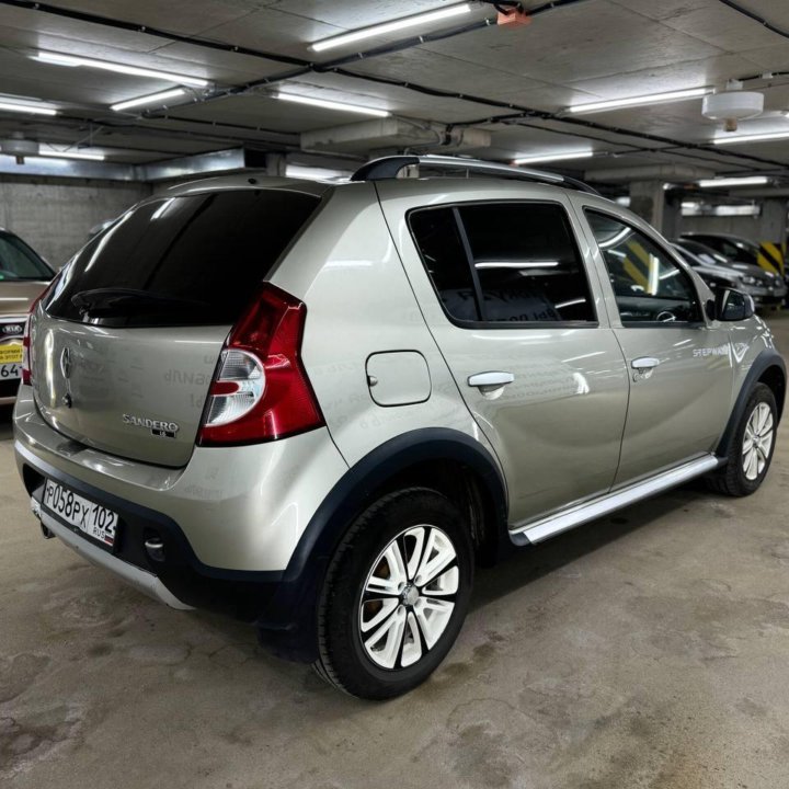 Renault Sandero Stepway, 2014